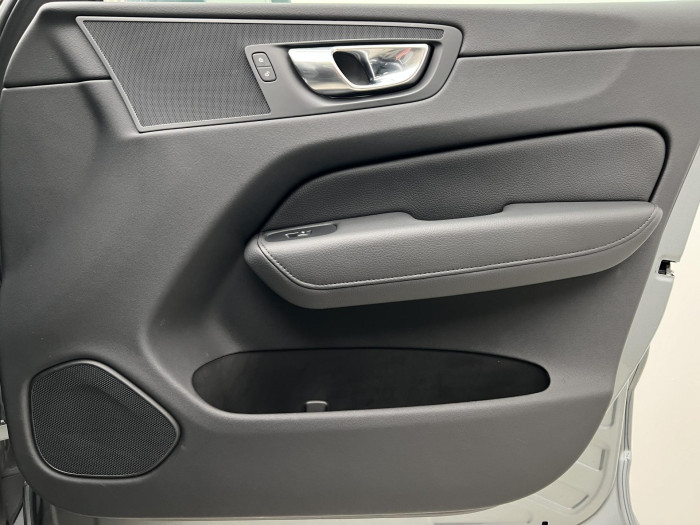 Volvo XC60 B5 AWD INSCRIPTION AUT CZ