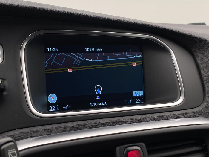 Volvo V40 D3 MOMENTUM 2.0 d Momentum