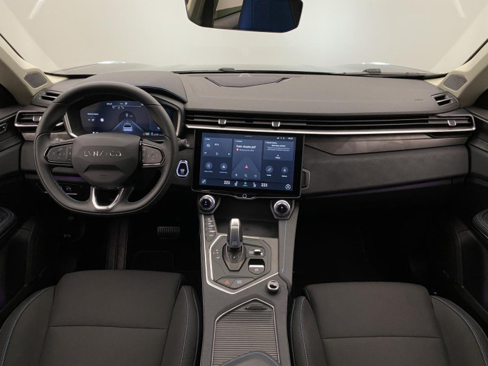 Lynk & Co 01 PHEV DCT AUT 1.maj