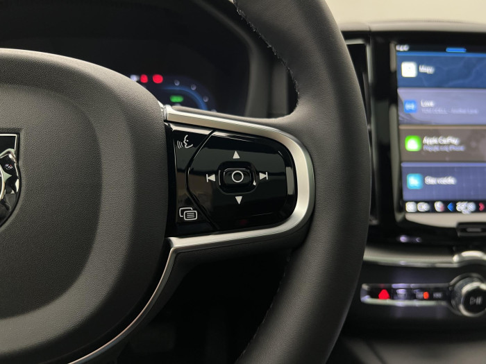 Volvo XC60 T6 AWD RECHARGE BLACK EDITION 2.0 Edition