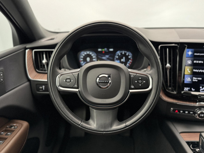 Volvo XC60 B4 INSCRIPTION AUT CZ 1 .maj
