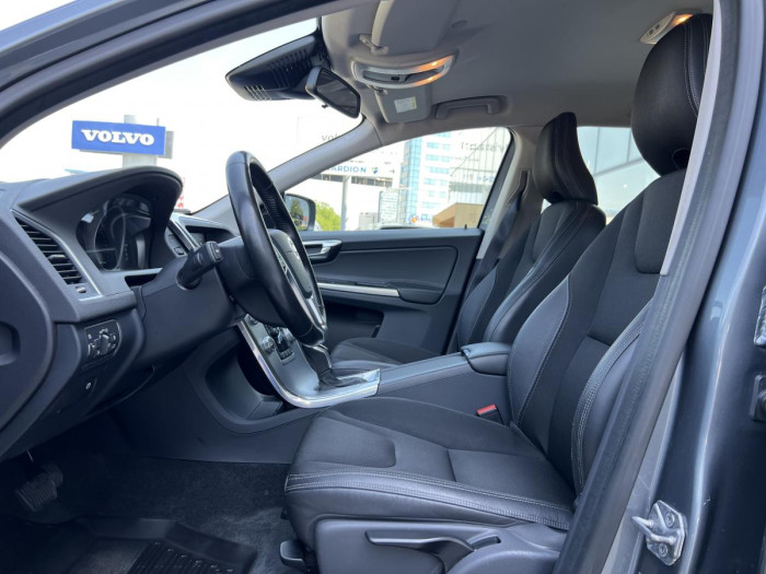 Volvo XC60 D4 AWD MOMENTUM Aut 2.4 d Momentum
