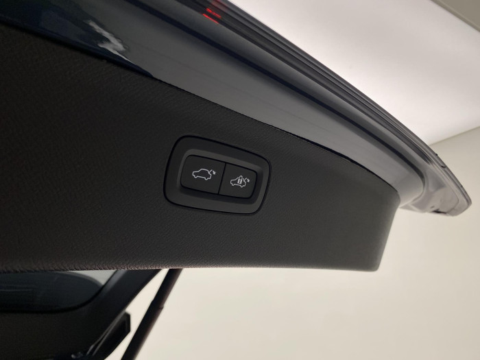 Volvo XC90 T8 AWD RECHARGE BRIGHT ULTRA 7