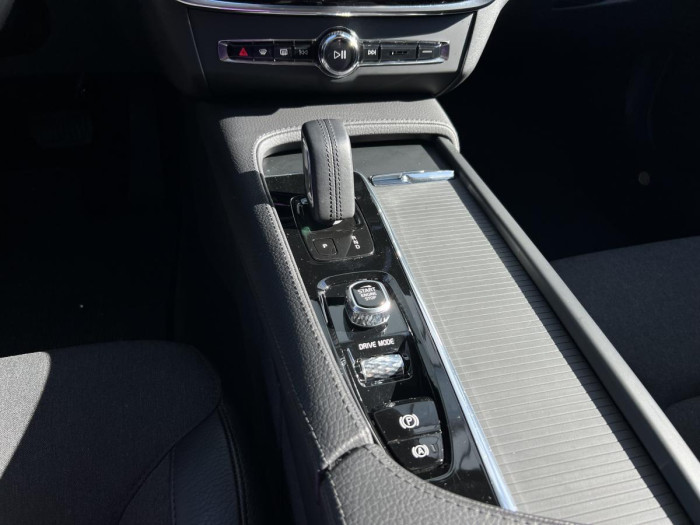 Volvo V90 CROSS COUNTRY B4 AWD Aut 1.maj
