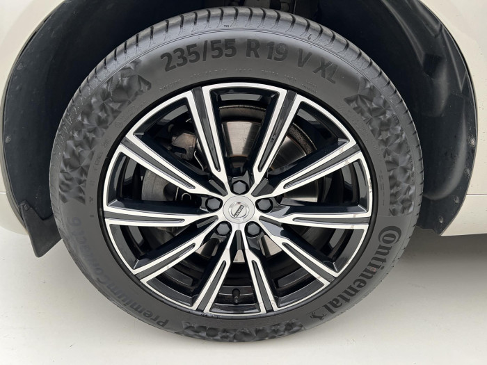 Volvo XC60 T5 AWD INSCRIPTION AUT CZ