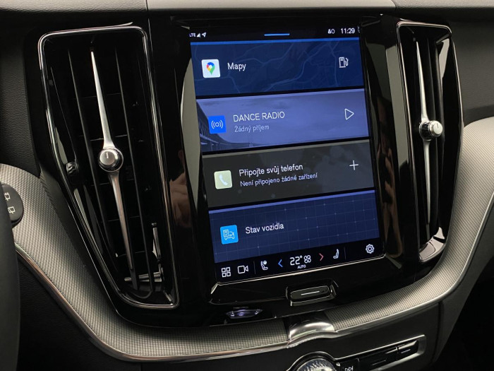 Volvo XC60 B4 AWD PLUS DARK AUT REZERVACE 2.0 Plus