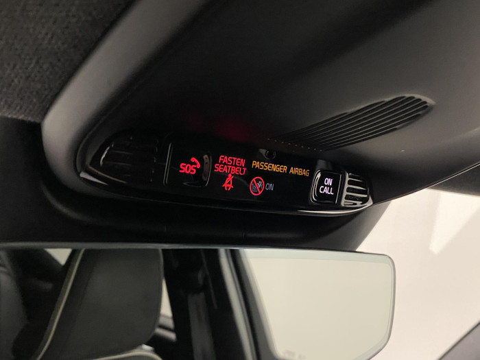 Volvo XC40 T4 AWD R-DESIGN AUT