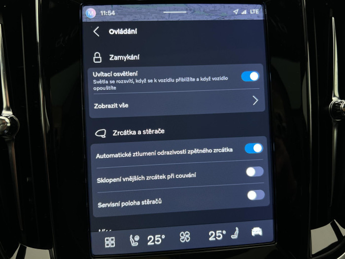 Volvo V60 B4 PLUS DARK AUT 1.maj.