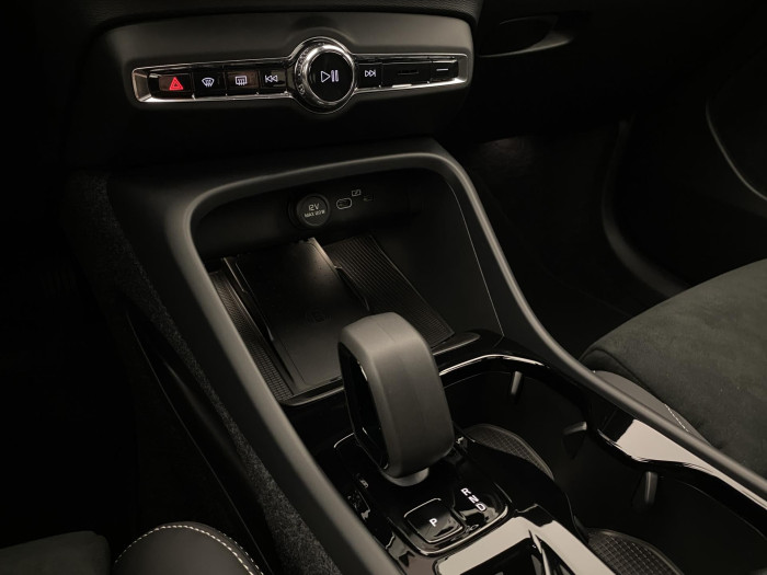 Volvo XC40 B3 AUT DARK PLUS