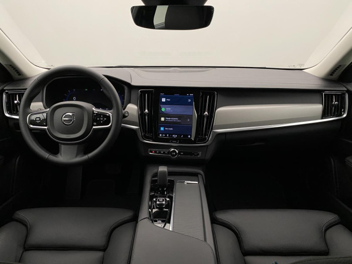 Volvo V90 CC B4 AWD PLUS AUT REZERVACE