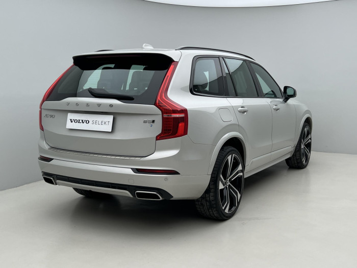 Volvo XC90 B5 AWD R-DESIGN 7MÍSTNÁ AUT CZ