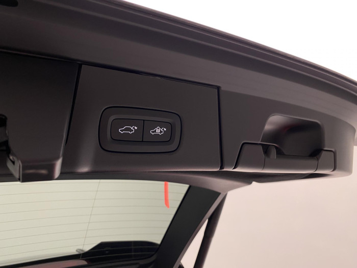 Volvo V90 T6 AWD Plug-in DARK PLUS AUT