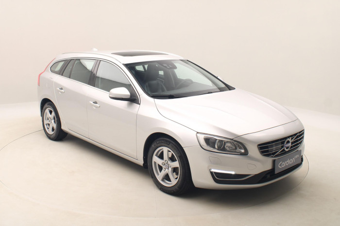Volvo V60 D4 SUMMUM AUT NAVIGACE 2.0 d Summum