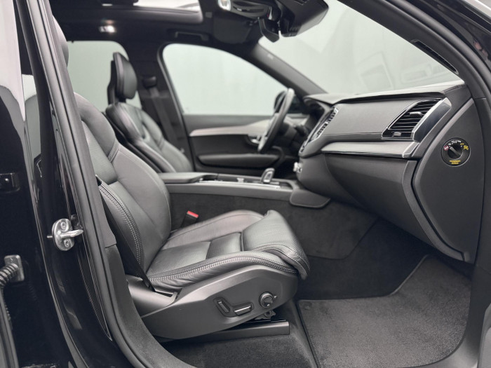 Volvo XC90 B5 AWD R-DESIGN AUT CZ