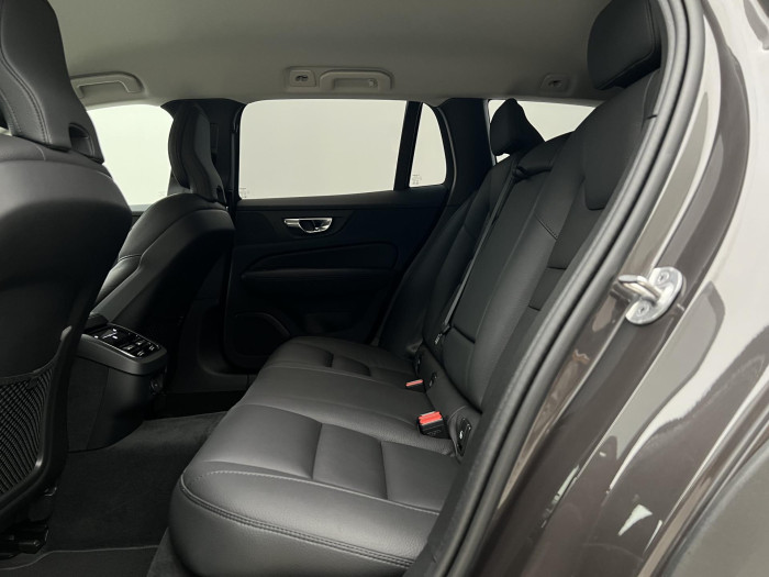 Volvo V60 CC B5 AWD PLUS BRIGHT AUT