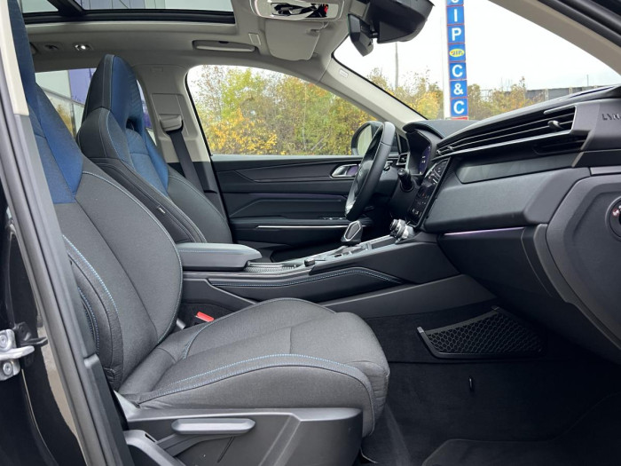 Lynk & Co 01 PHEV DCT Aut 1.maj.