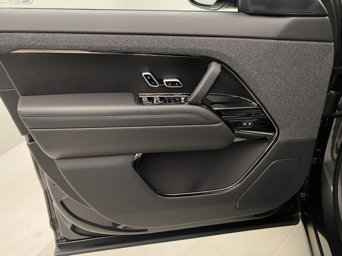 Land Rover Range Rover Sport P550e AUTOBIOGRAPHY AWD AUT