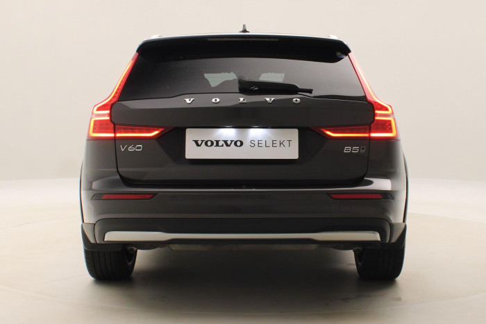 Volvo V60 CC B5 AWD PLUS BRIGHT 1.maj