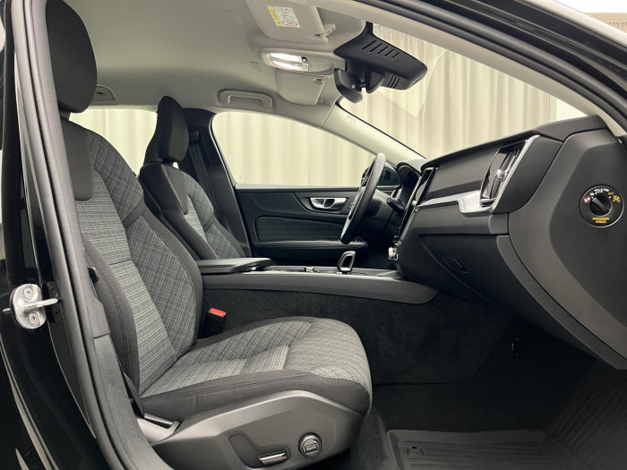 Volvo V60 B4 CORE AUT 1.maj.