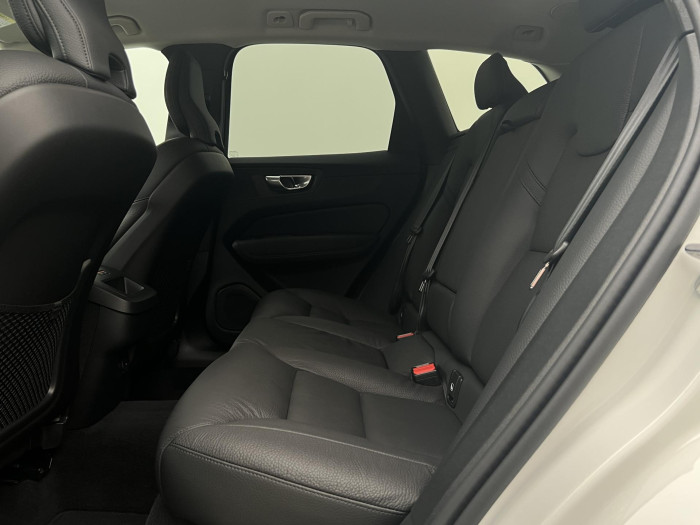 Volvo XC60 B5 AWD PLUS DARK AUT 1.maj.