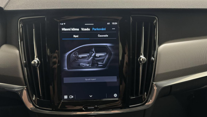 Volvo V90 CROSS COUNTRY B4 AWD REZERVACE