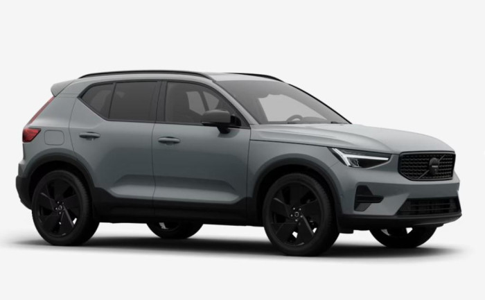 Volvo XC40 B3 AUT PLUS BLACK EDITION