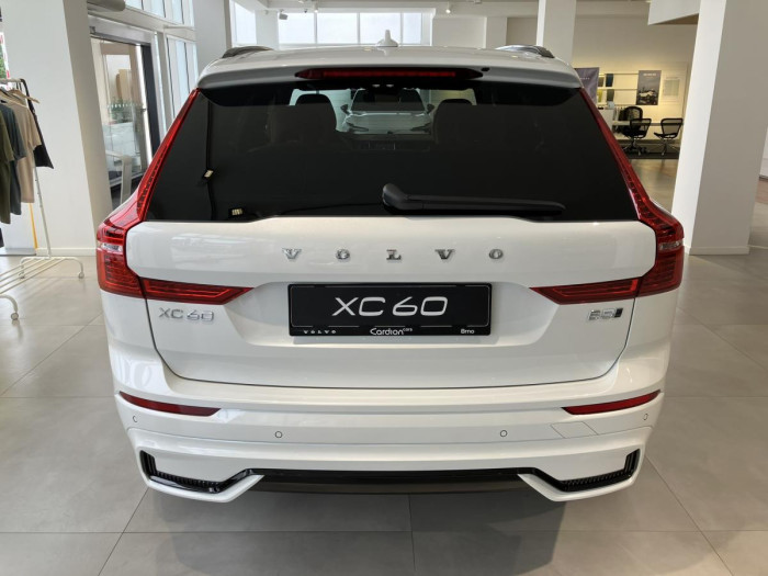 Volvo XC60 B5 AWD AUT DARK PLUS