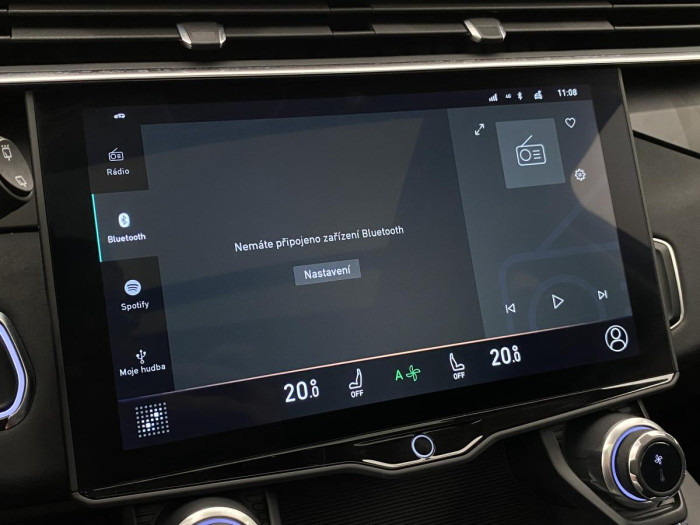 Lynk & Co 01 PHEV DCT AUT 1.maj. REZERVACE