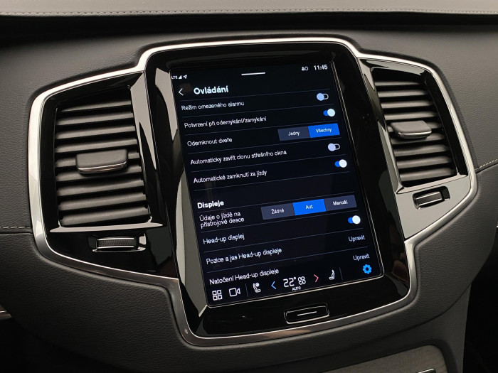 Volvo XC90 T8 AWD ULTRA DARK AUT CZ 7m
