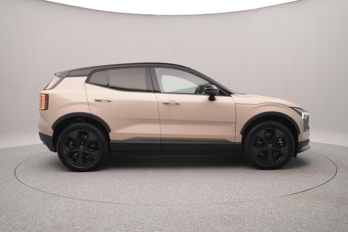 Volvo EX30 CROSS COUNTRY TWIN ULTRA