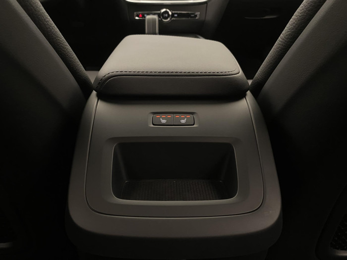 Volvo V60 B4 AUT DARK PLUS