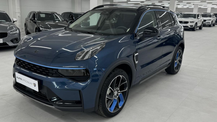 Lynk & Co 01 PHEV DCT AUT