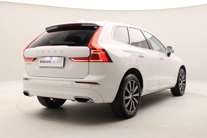 Volvo XC60 B4 AWD INSCRIPTION REZERVACE
