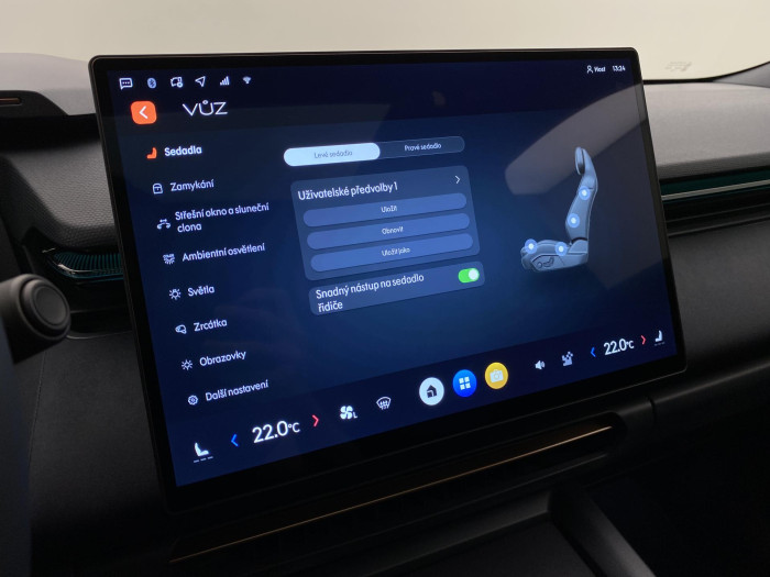 Lynk & Co 08 MORE PHEV