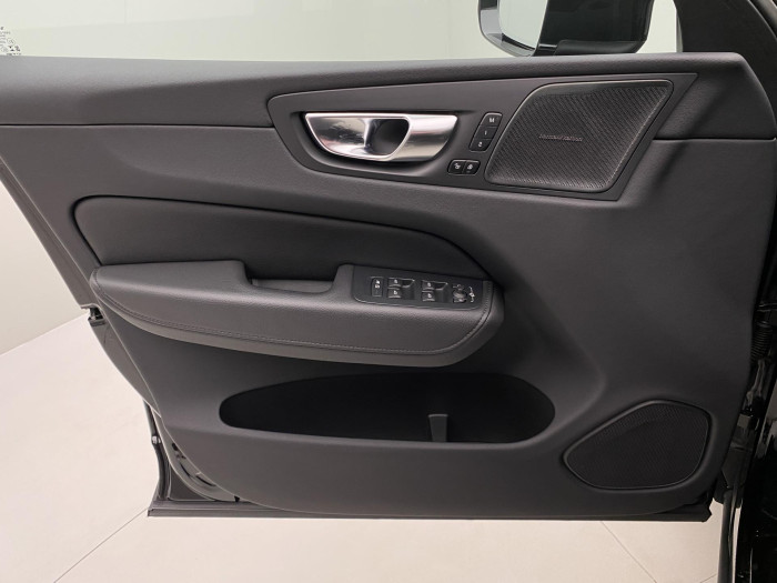 Volvo XC60 B5 AWD INSCRIPTION AUT