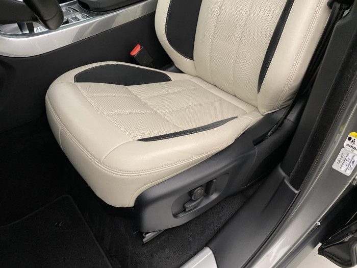 Land Rover Range Rover Sport 4.4 SDV8 AWD HSE REZERVACE