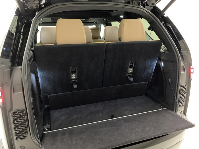 Land Rover Discovery D300 AWD DYNAMIC HSE REZERVACE 3.0 d Dynamic