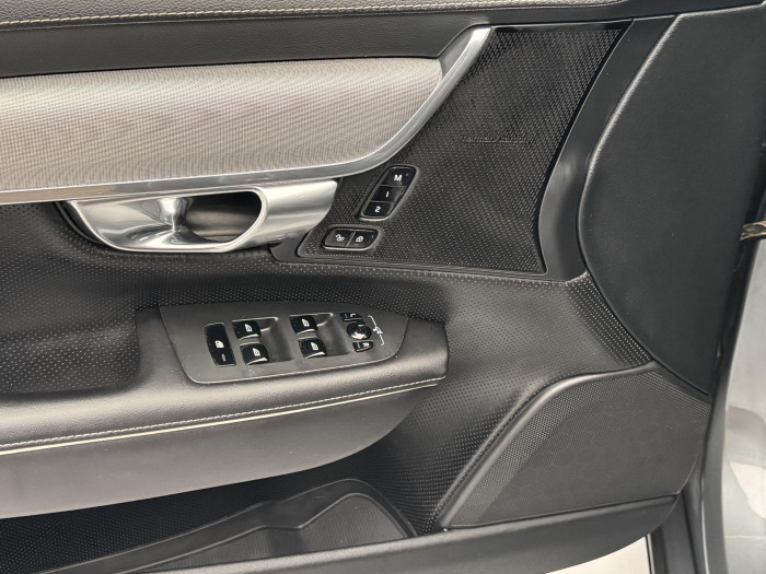 Volvo V90 T4 R-DESIGN AUT