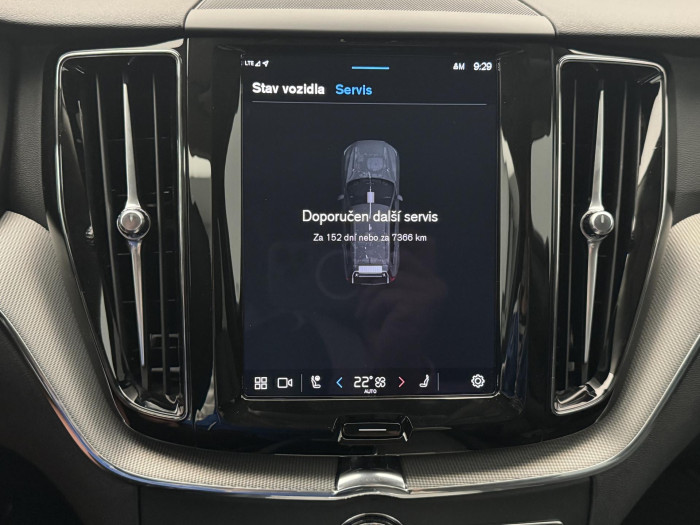 Volvo XC60 B5 AWD DARK PLUS CZ 1.maj