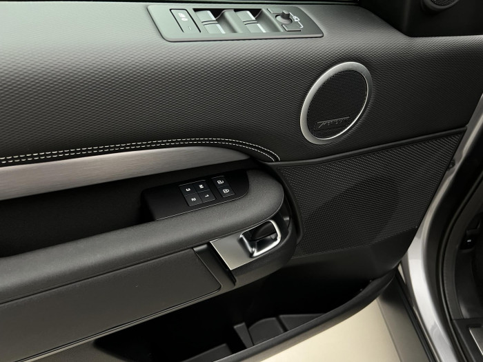 Land Rover Discovery D250 R-DYNAMIC SE AWD AUT 3.0 d Dynamic SE