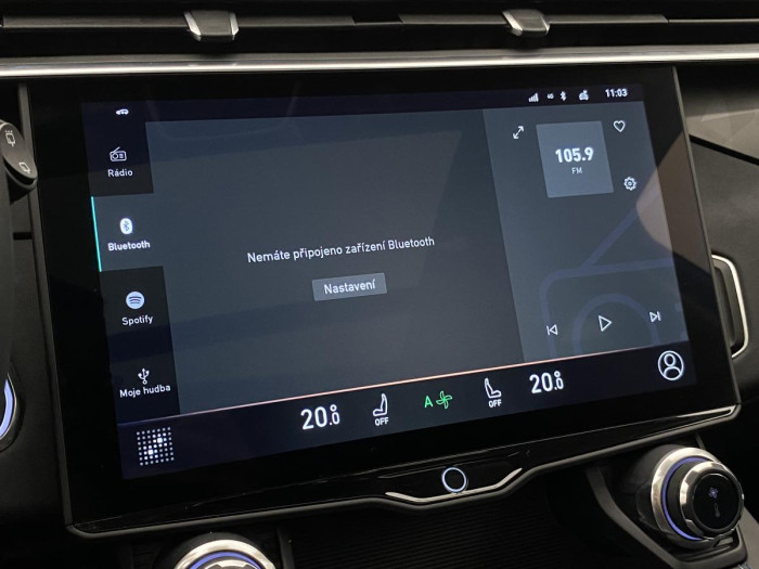 Lynk & Co 01 PHEV DCT AUT 1.maj. REZERVACE