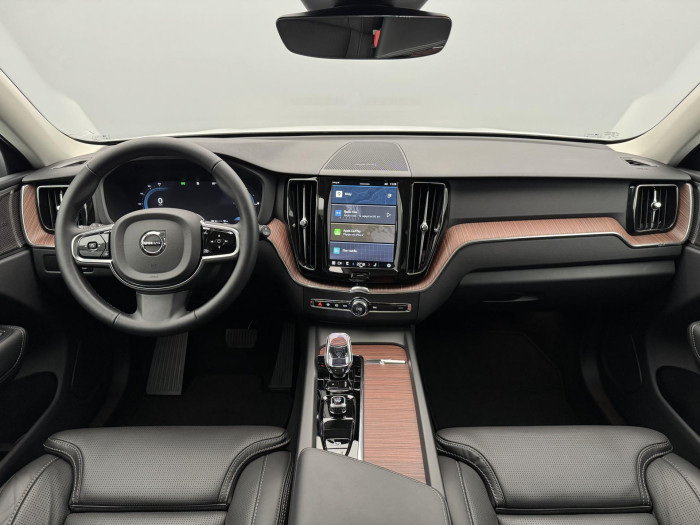Volvo XC60 T8 AWD RECHARGE BRIGHT PLUS