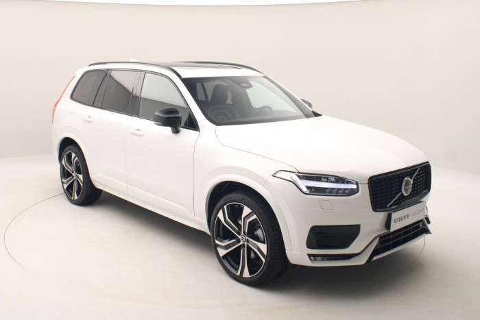 Volvo XC90 B5 AWD PLUS DARK AUT 1.maj