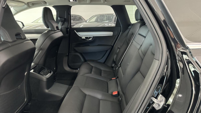 Volvo V90 T6 RECHARGE AWD REZERVACE
