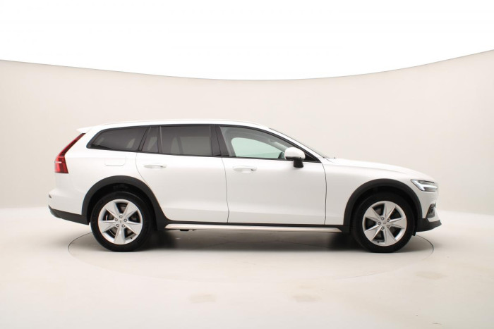 Volvo V60 CC B4 AWD ADVANCED REZERVACE 2.0 CC CC