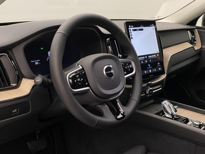Volvo XC60 B5 AWD AUT DARK PLUS