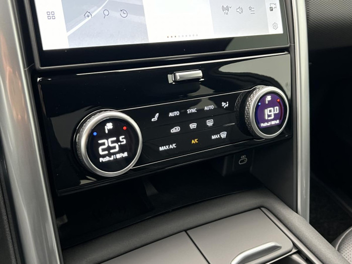 Land Rover Discovery D250 DYNAMIC SE AWD Aut 3.0 d Dynamic SE