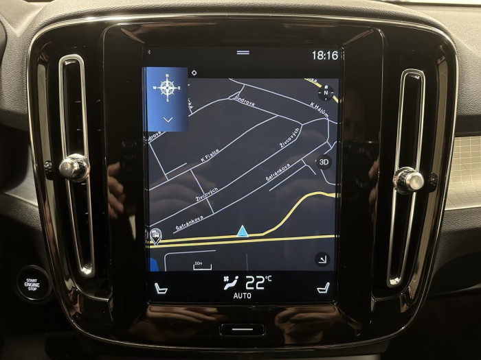 Volvo XC40 T3 MOMENTUM AUT REZERVACE 1.5 Momentum