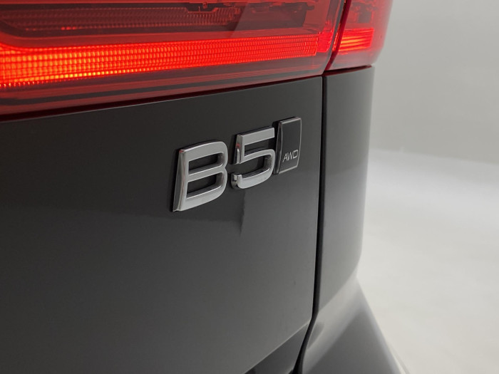 Volvo XC60 B5 AWD CORE AUT