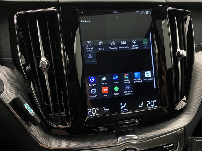 Volvo XC60 B4 AWD INSCRIPTION REZERVACE